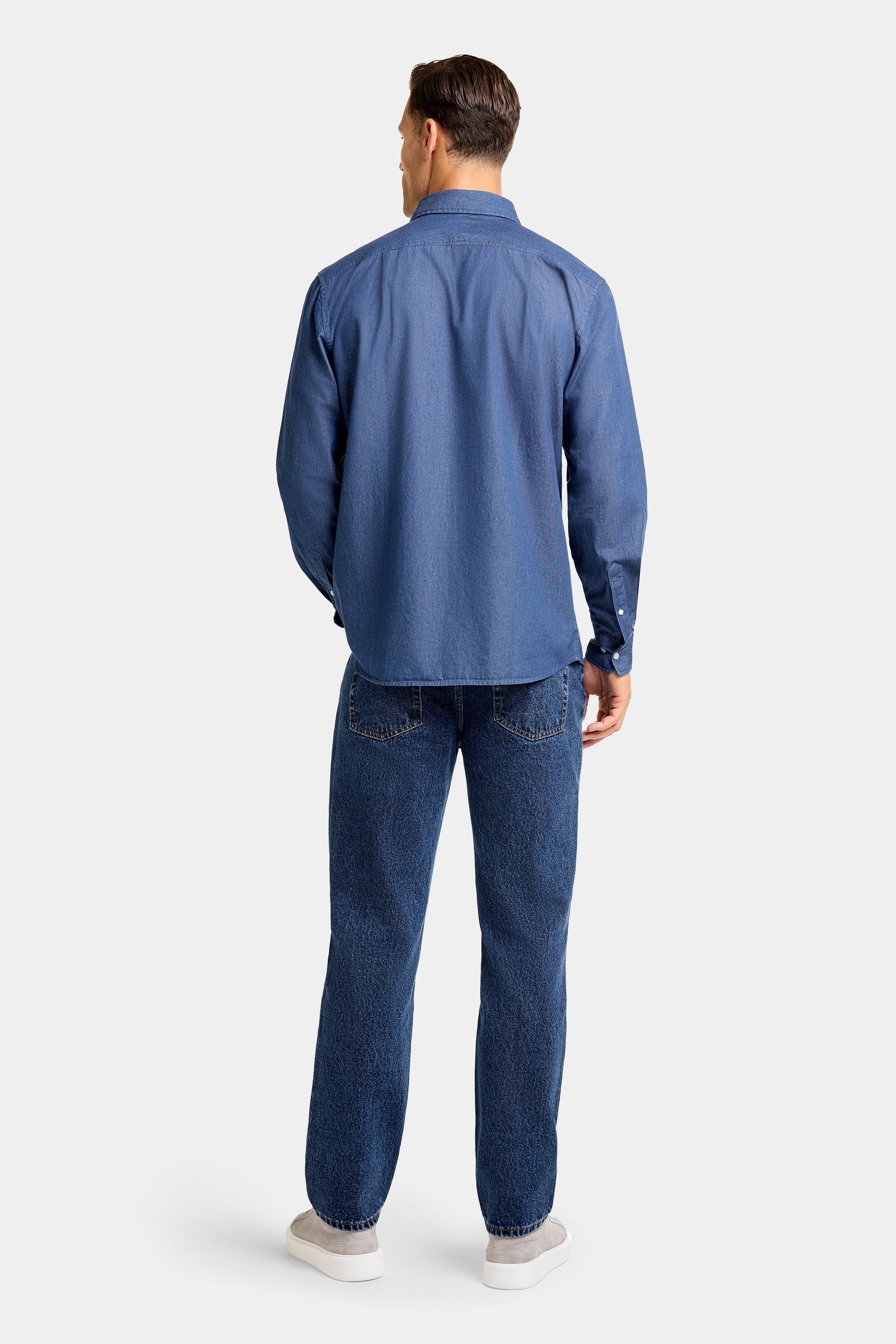 THE CHAMBRAY SHIRT - Image 8