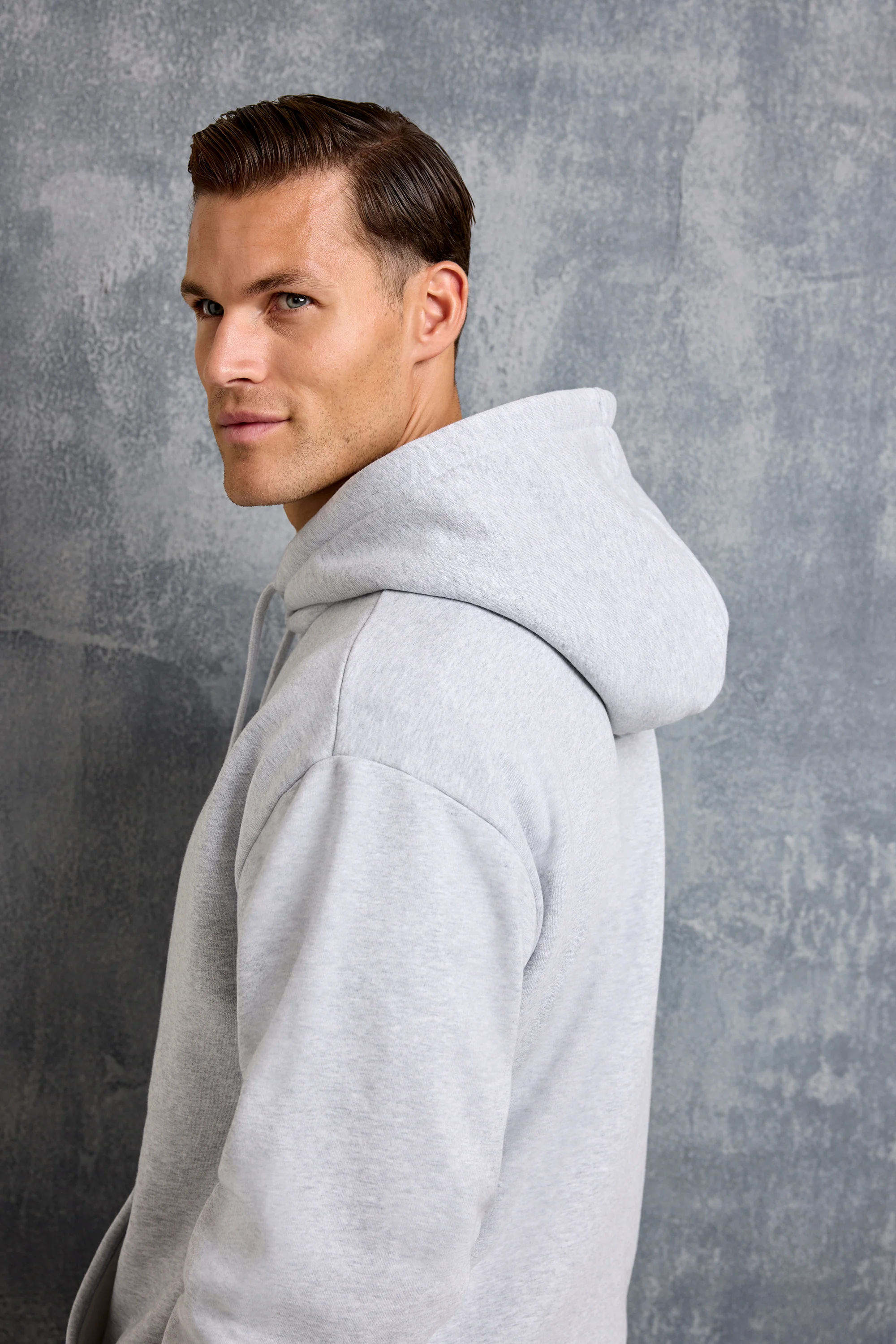 THE MILAN OVERSIZED HOODIE - Image 7