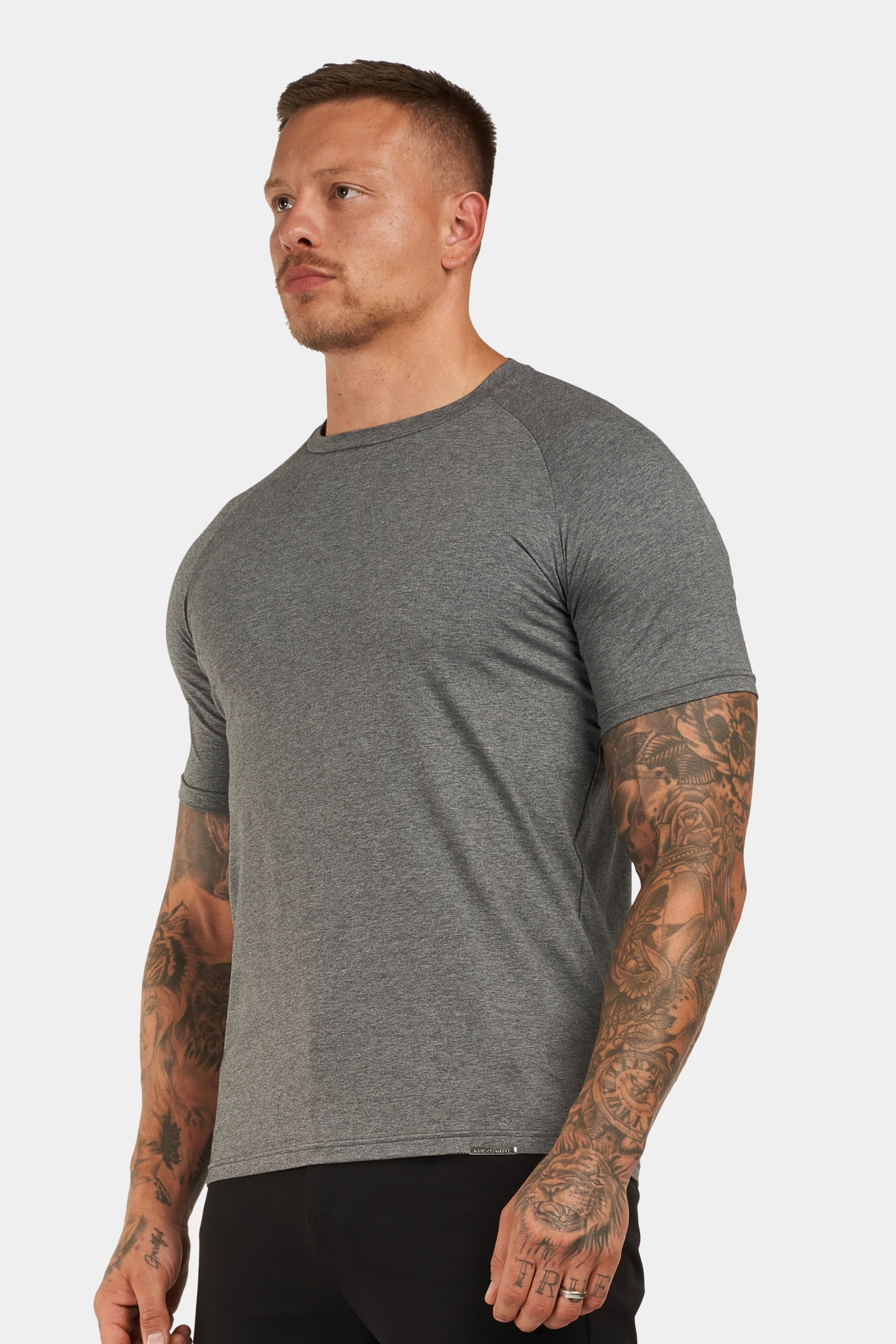 THE MUSCLE BASIC T-SHIRT - Image 14